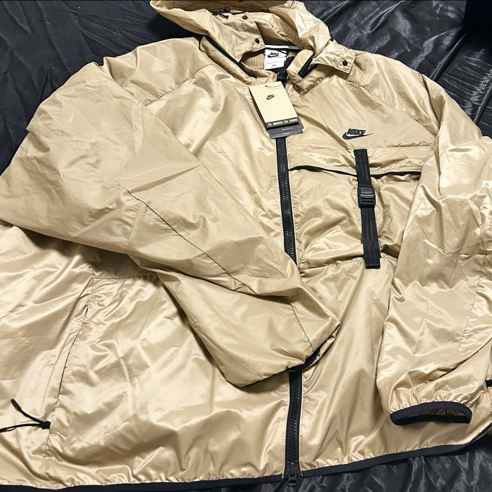 Nike Tan Windbreaker Lightweight Sporty Jacket